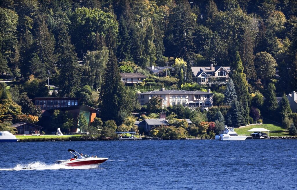 Top neighborhoods in Lake Washington Mercer Island from Seward Park